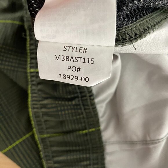 Prana Basalt Studio Board Shorts Men's Size 32 Green Plaid Unlined SW-1660 - Picture 9 of 10